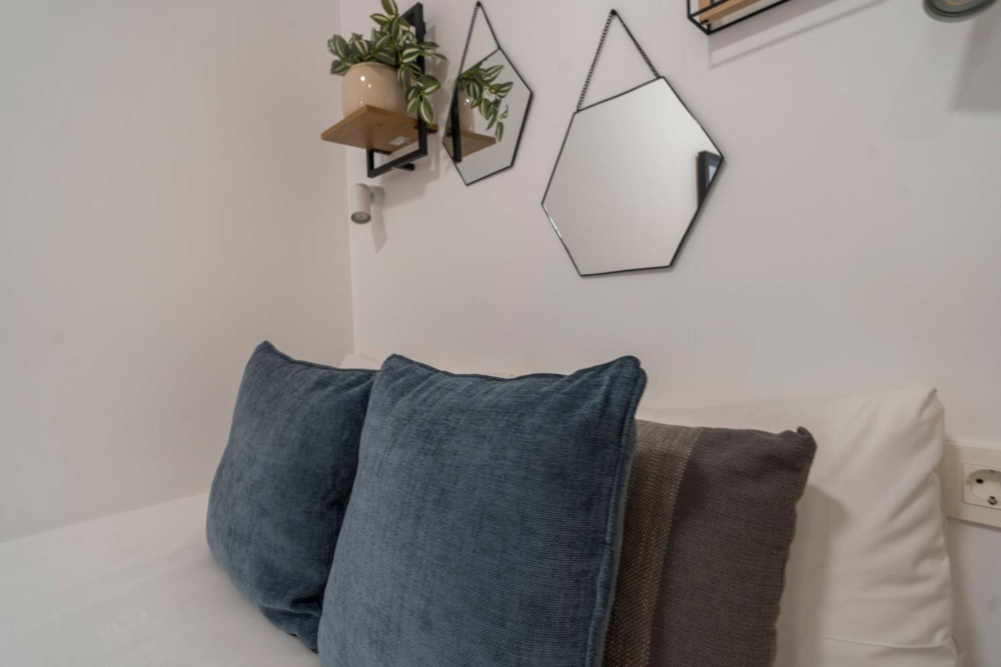 Vlc Host - Ausias March Apartment Valencia Exterior photo