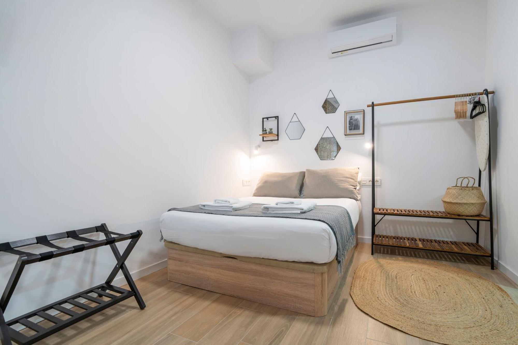 Vlc Host - Ausias March Apartment Valencia Exterior photo